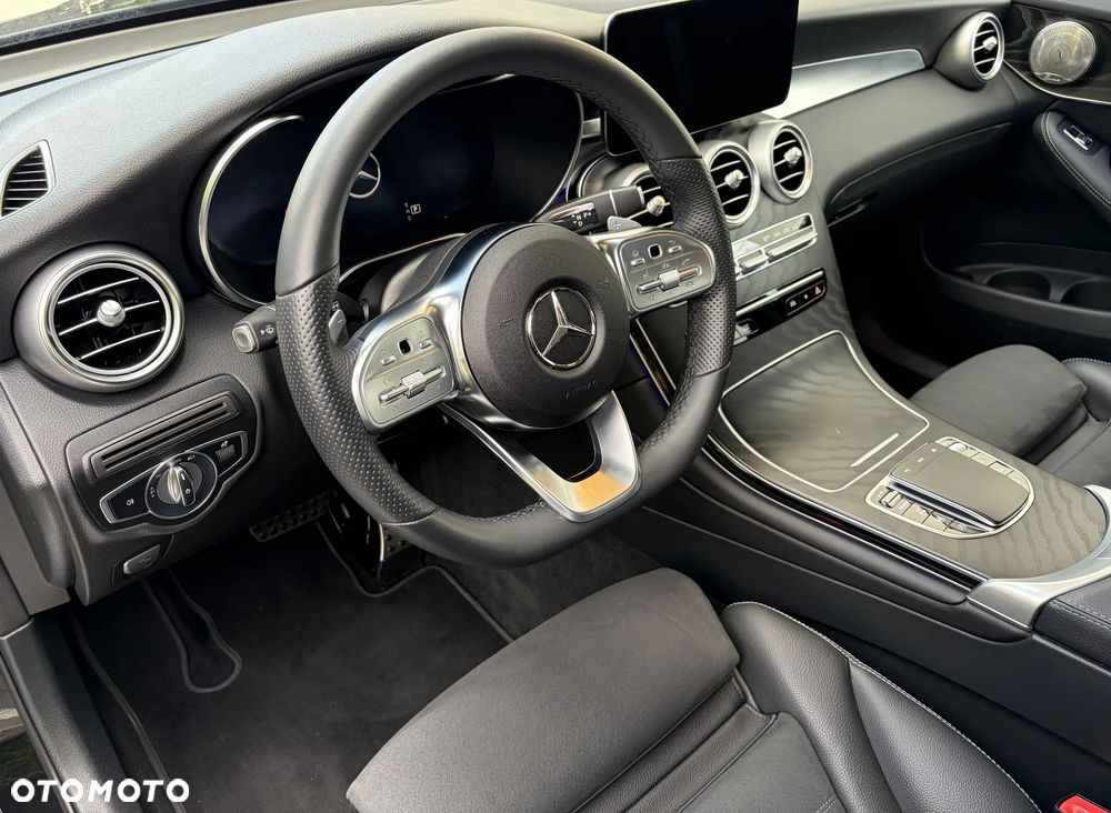 Mercedes-Benz GLC - 25