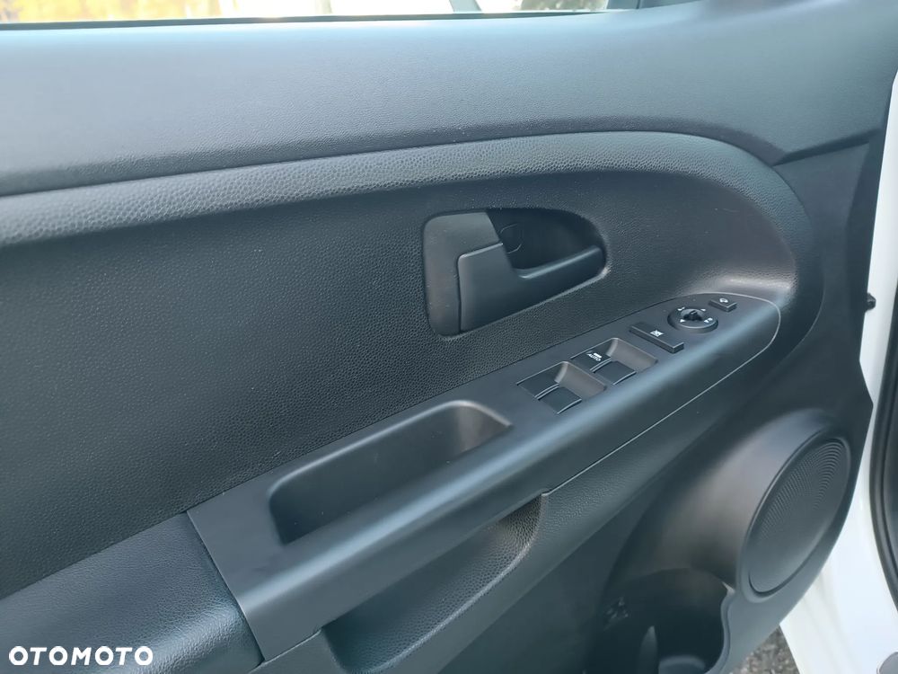 Kia Venga 1.4 Business Line - 38
