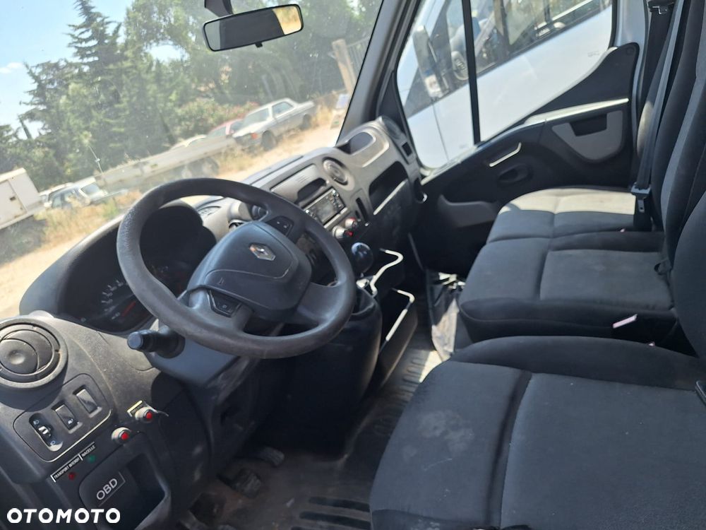 Renault Master - 11