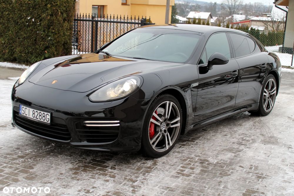 Porsche Panamera GTS - 3