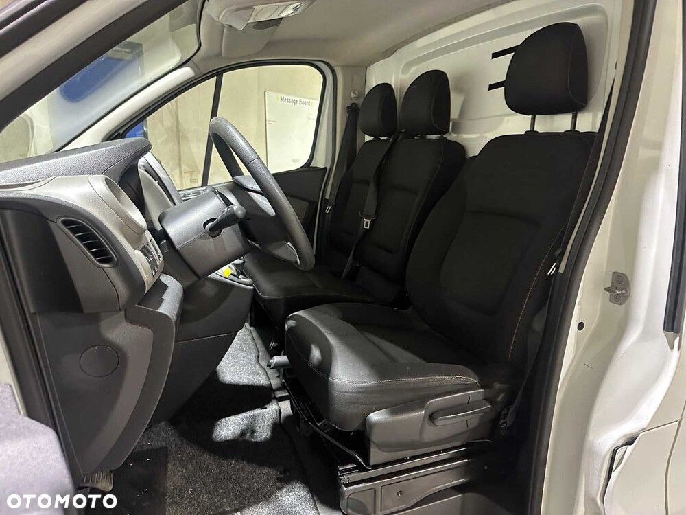 Renault Trafic - 18