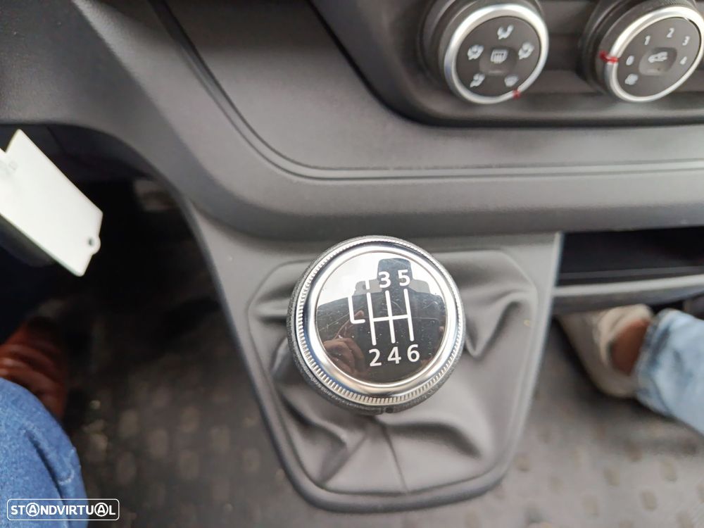 Renault Trafic 2.0 Blue dCi L1 Autenthic - 13