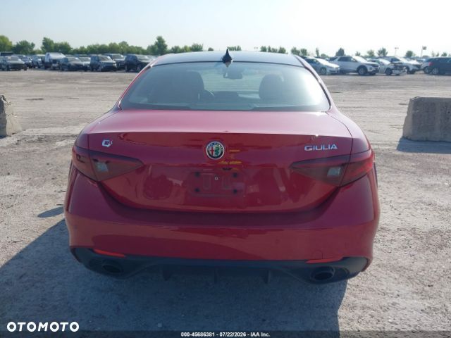 Alfa Romeo Giulia 2.0 Turbo 16V AT8-Q4 Veloce Ti - 9