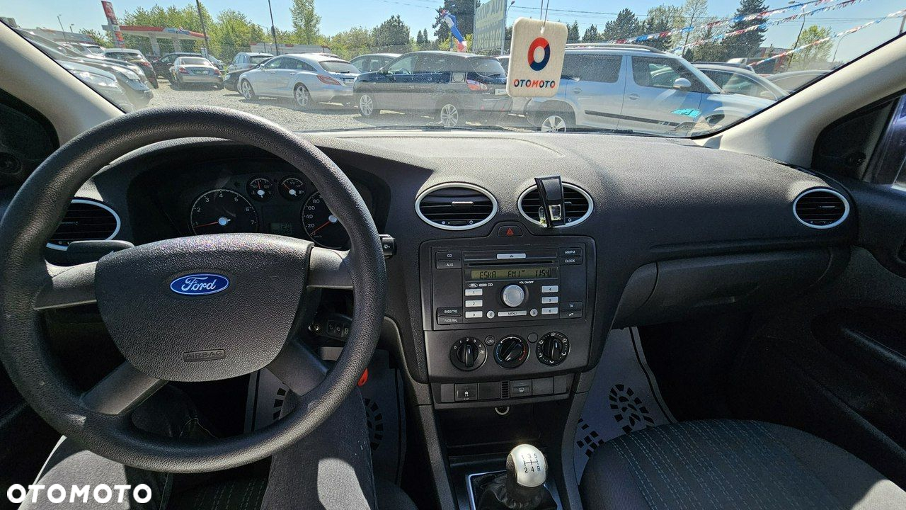 Ford Focus - 24