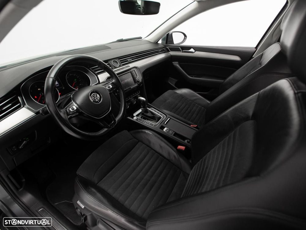 VW Passat Variant 2.0 TDI Confortline DSG - 8