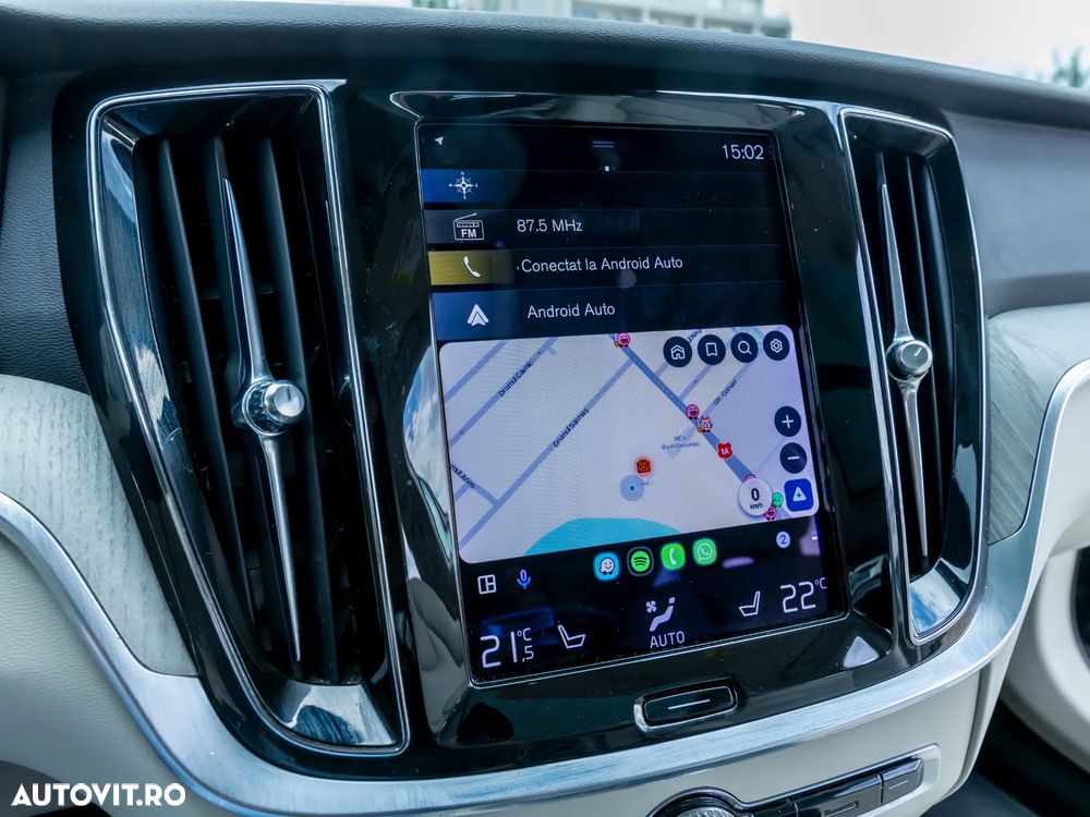Volvo V60 T6 AWD Recharge Geartronic Inscription - 8