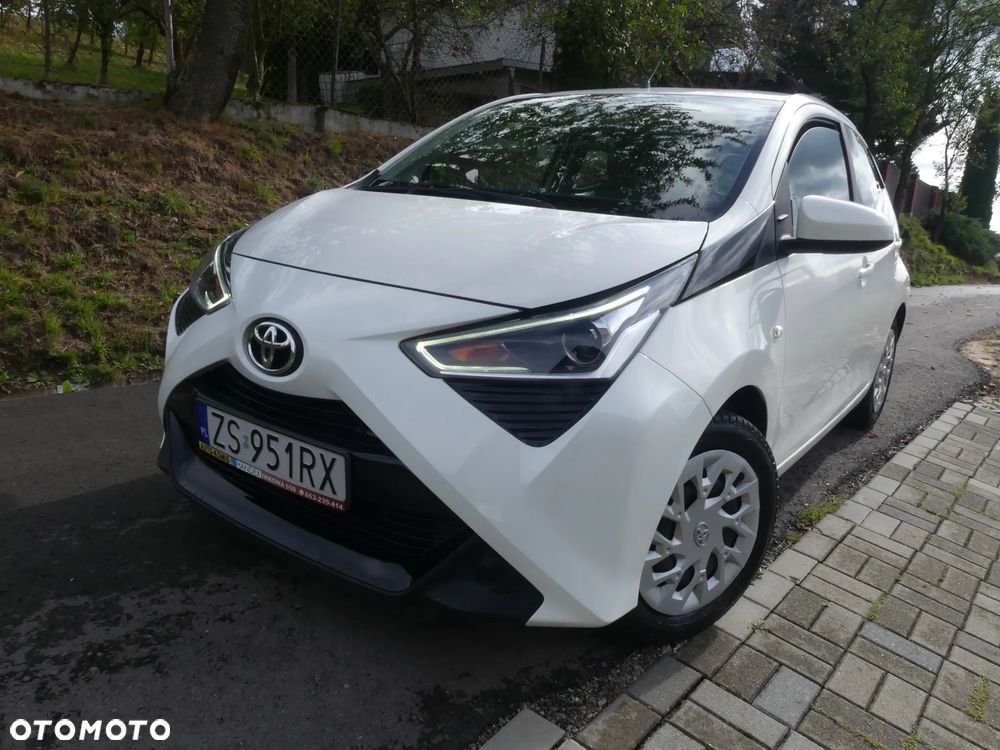 Toyota Aygo x-play - 8