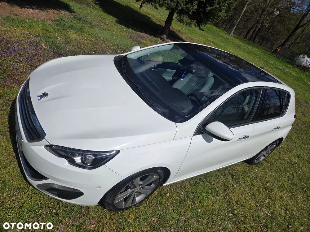 Peugeot 308 1.2 PureTech Allure S&S - 12