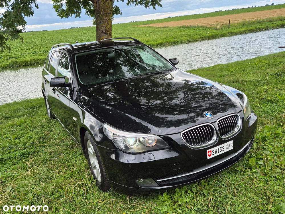 BMW Seria 5 525d Edition Exclusive - 4