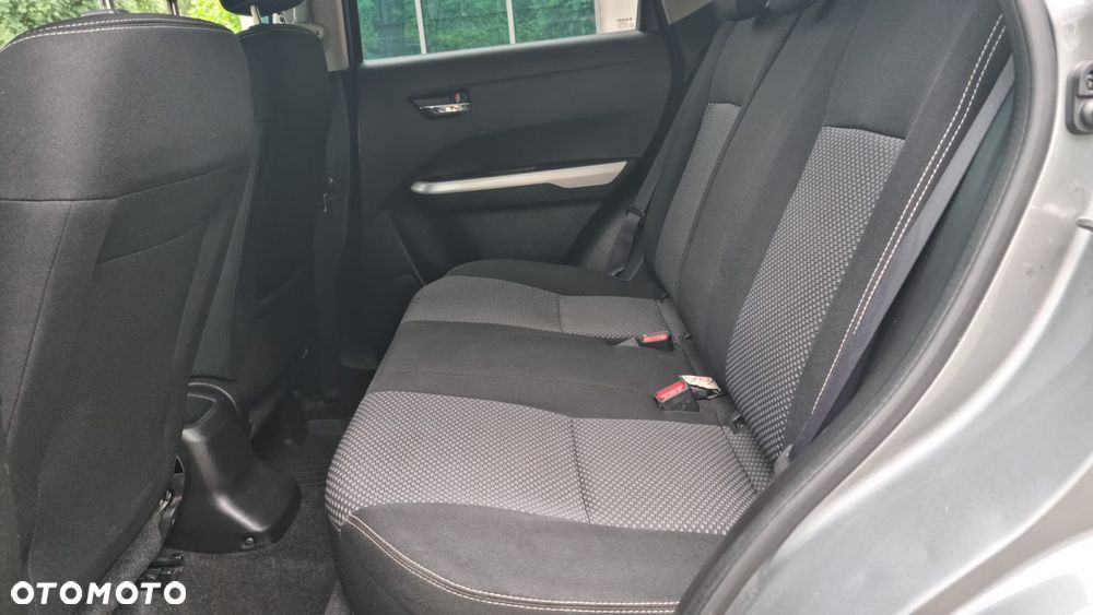 Suzuki Vitara - 25