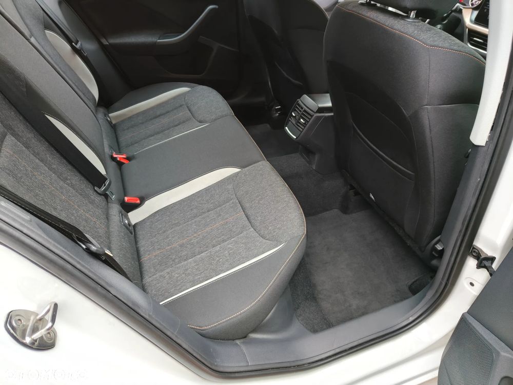 Skoda Kamiq 1.0 TGI G-TEC Style - 28