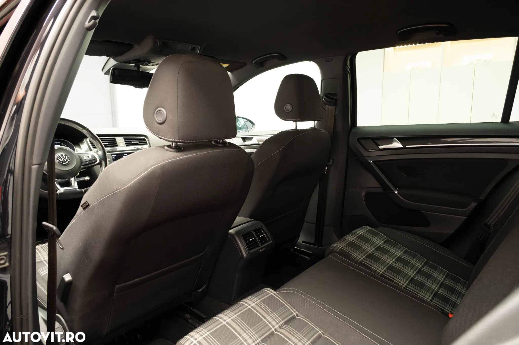 Volkswagen Golf 2.0 TDI DSG GTD - 22