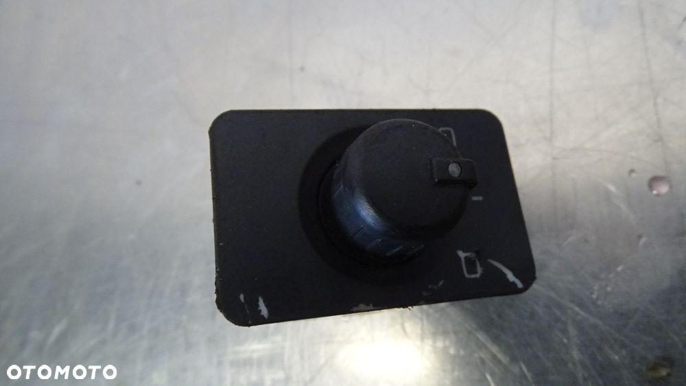 PANEL STEROWANIA LUSTEREK AUDI A6 C5 2.5TDI 4B0959551B - 2