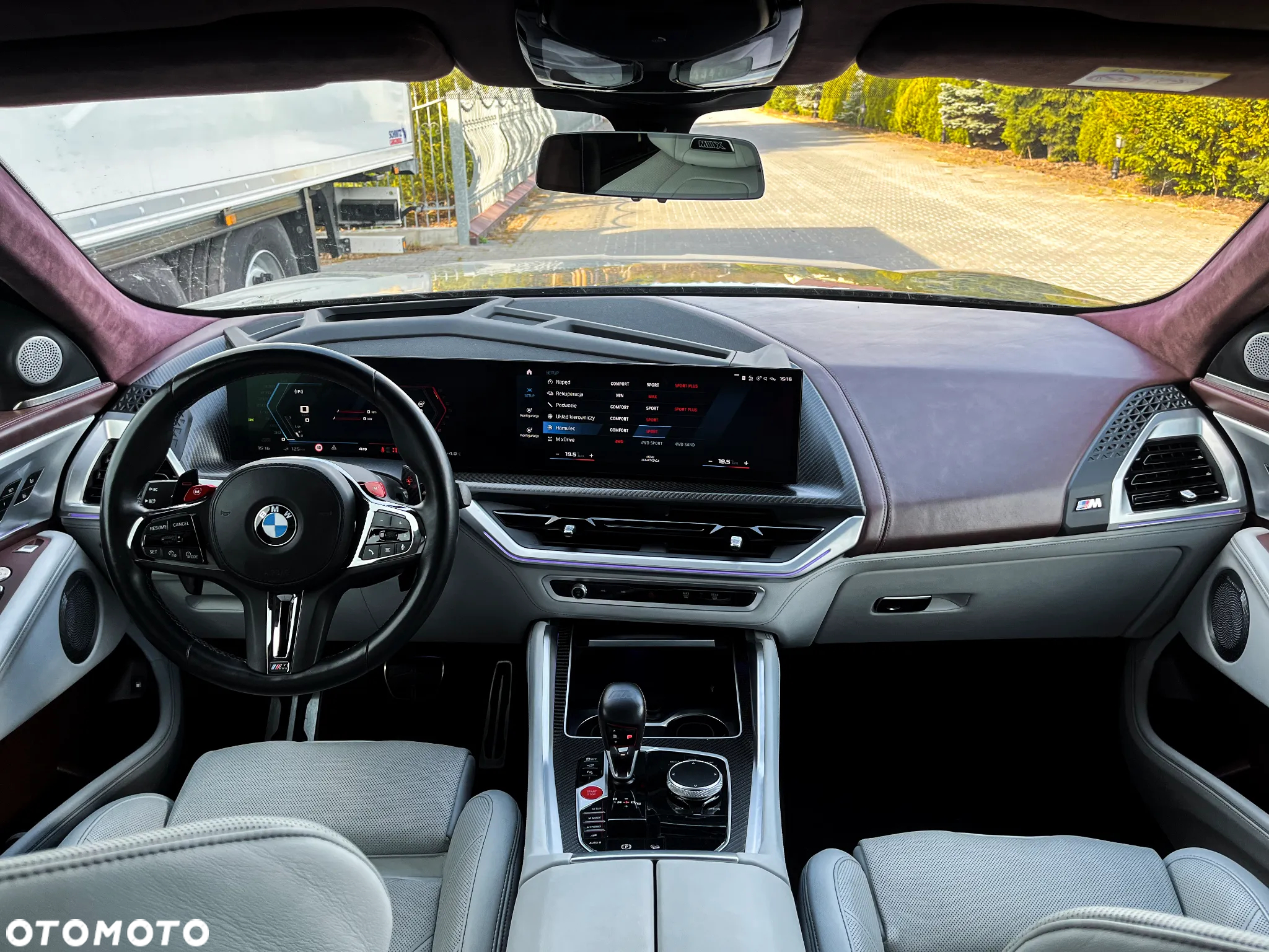 BMW XM PHEV sport - 11