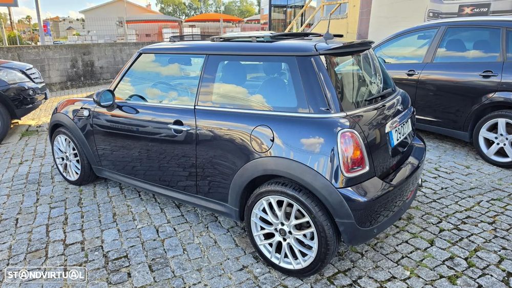 MINI 3 Portas Cooper D - 3