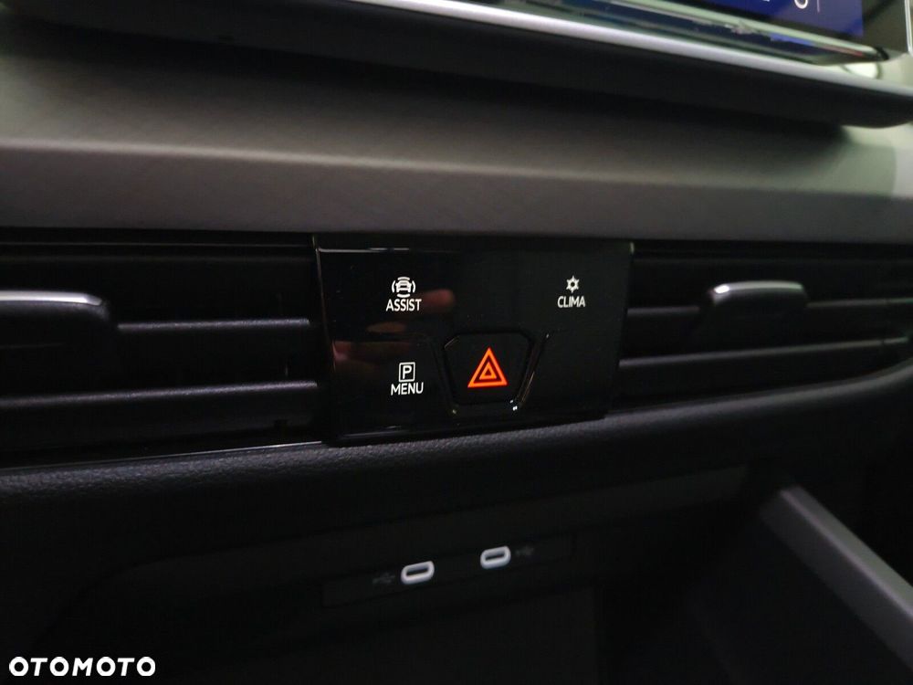 Volkswagen Golf 1.5 eTSI mHEV Pure DSG - 33