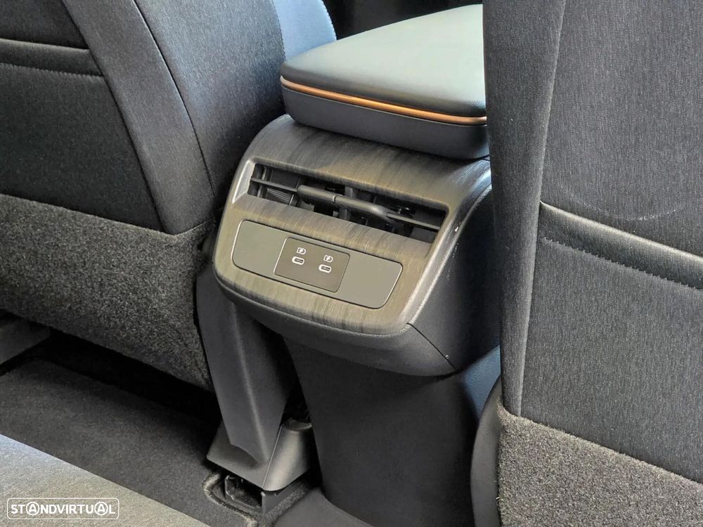 Nissan Ariya 87 kWh Engage - 39