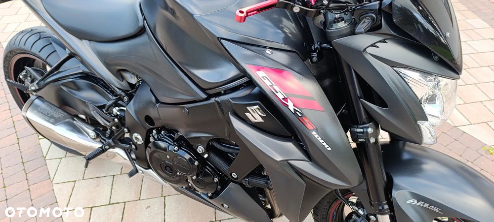 Suzuki GSX 1000 - 20