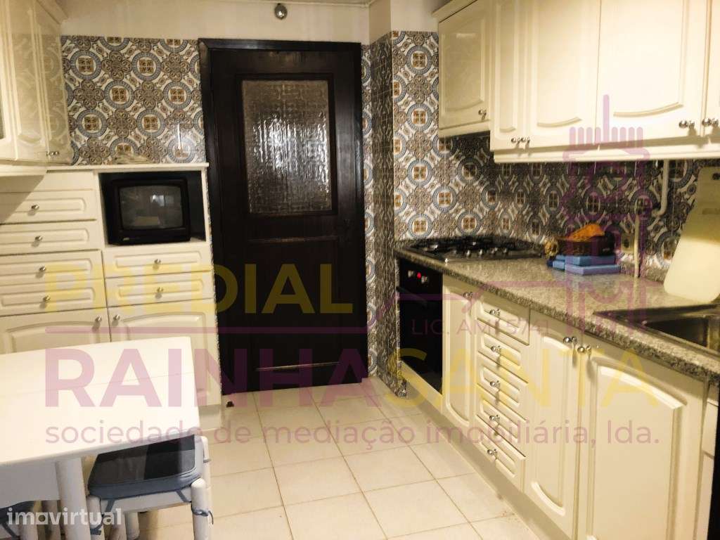 Apartamento T3 Espaçoso com Garagem em São Martinho do Bispo - Coimbra - Grande imagem: 4/20