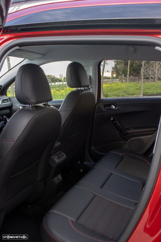 Peugeot 2008 PureTech 110 Stop&Start GT-Line Edition - 13