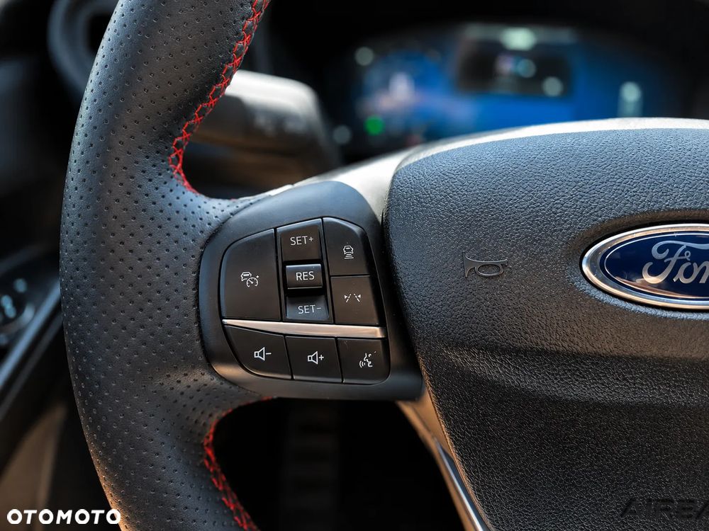 Ford Escape 2.0 EcoBoost AWD Titanium - 16