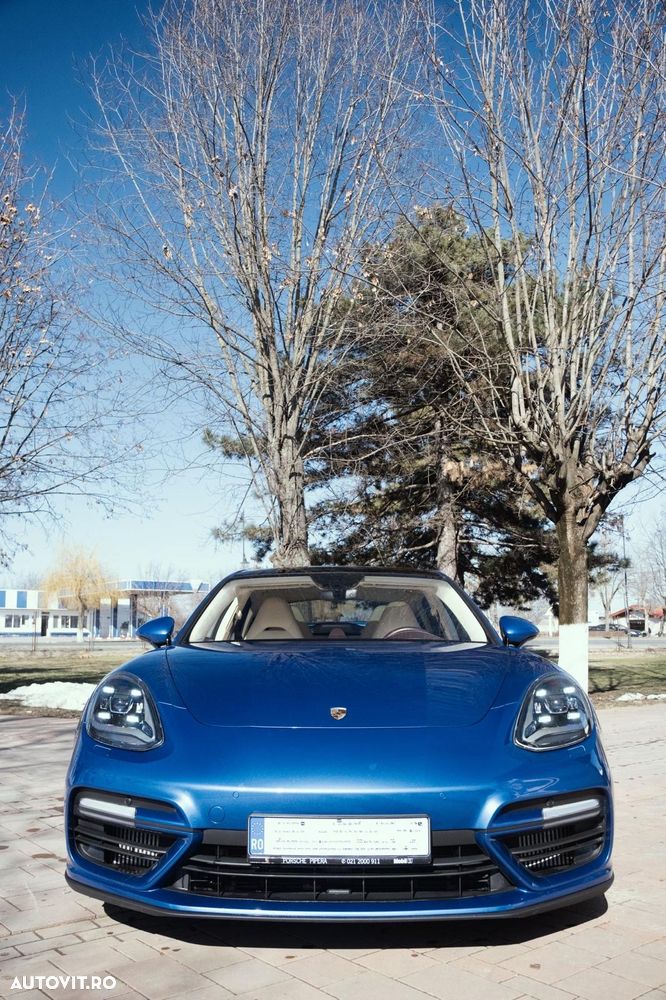 Porsche Panamera Turbo - 2