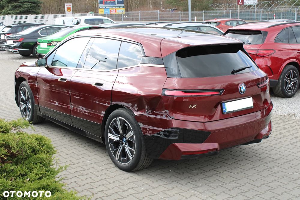 BMW iX xDrive40 76.6kWh - 9
