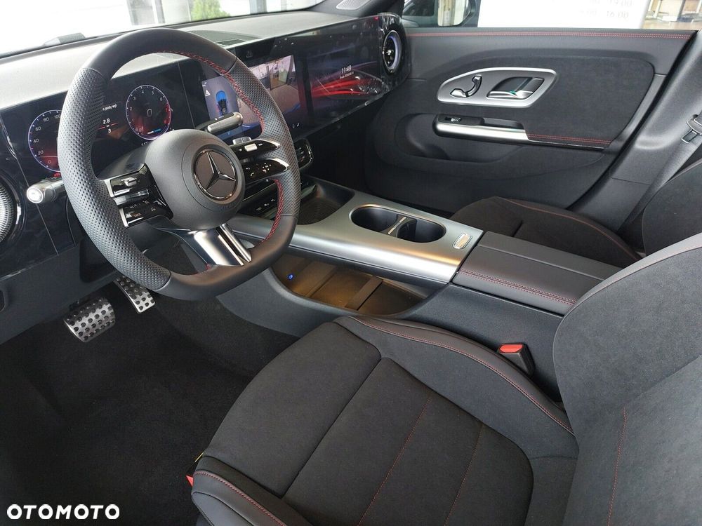 Mercedes-Benz CLA - 8