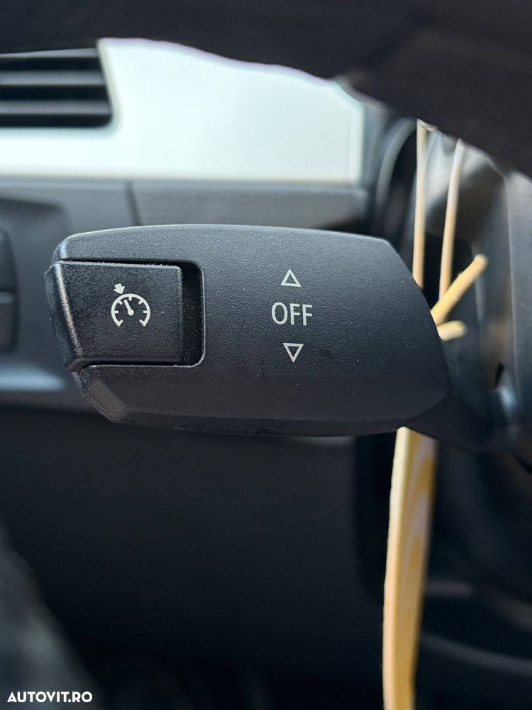 BMW Seria 3 318d - 11