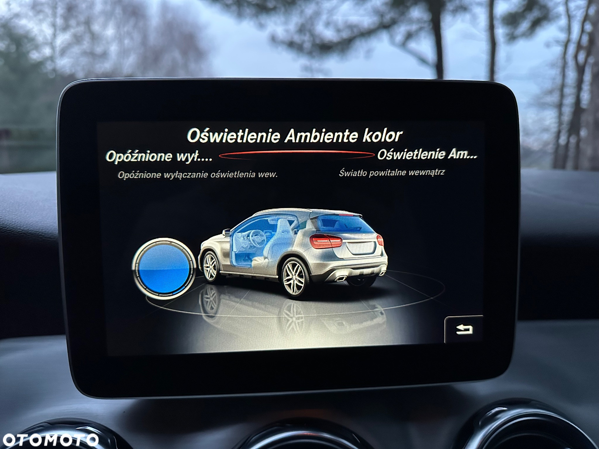 Mercedes-Benz GLA 200 7G-DCT AMG Line - 28
