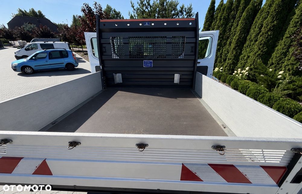Ford Transit - 19
