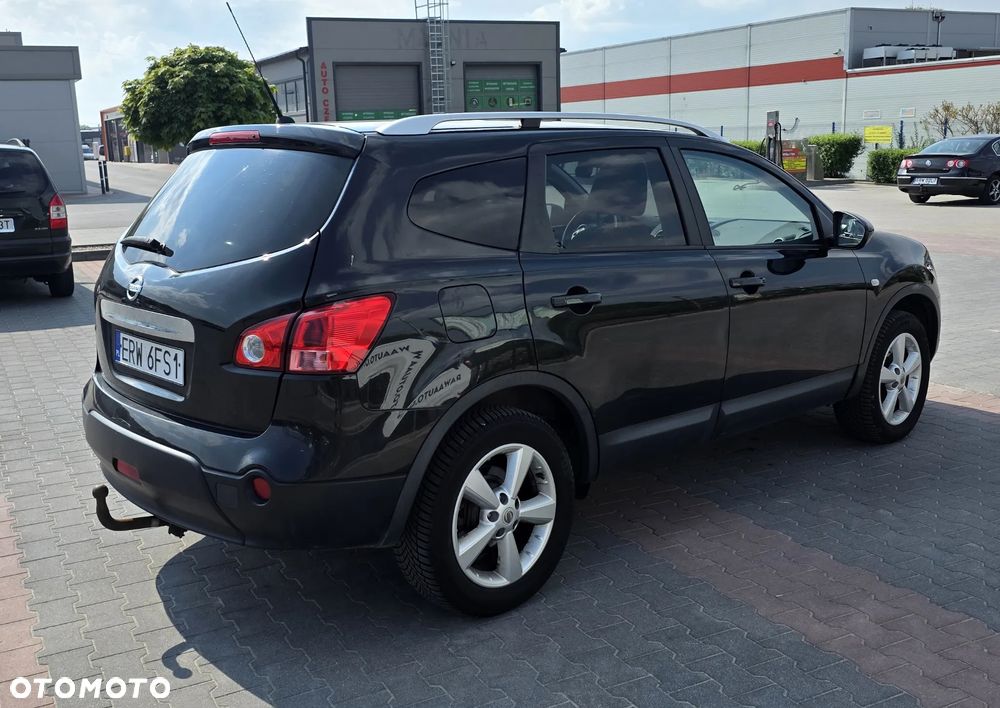 Nissan Qashqai+2 2.0 4x4 Tekna Premium - 4