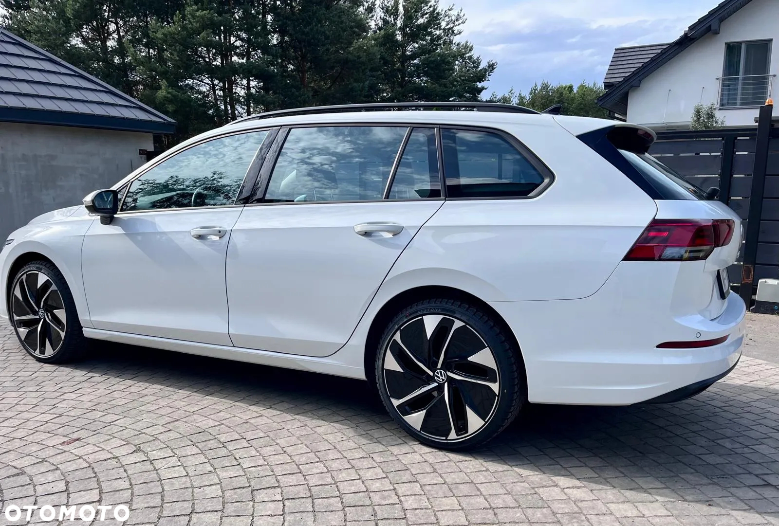 Volkswagen Golf VIII 2.0 TDI - 3