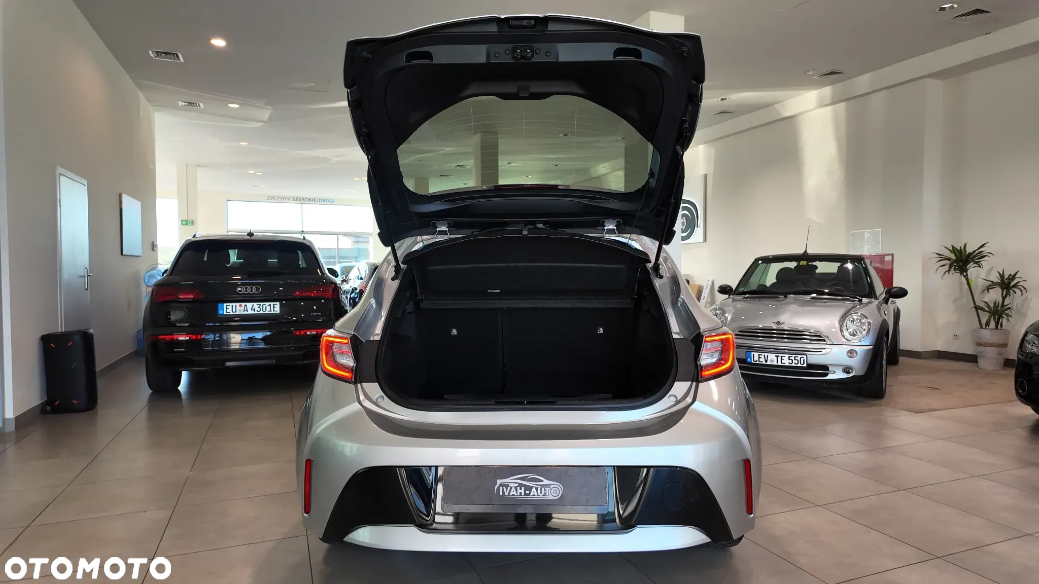 Toyota Corolla 1.8 Hybrid Active - 40