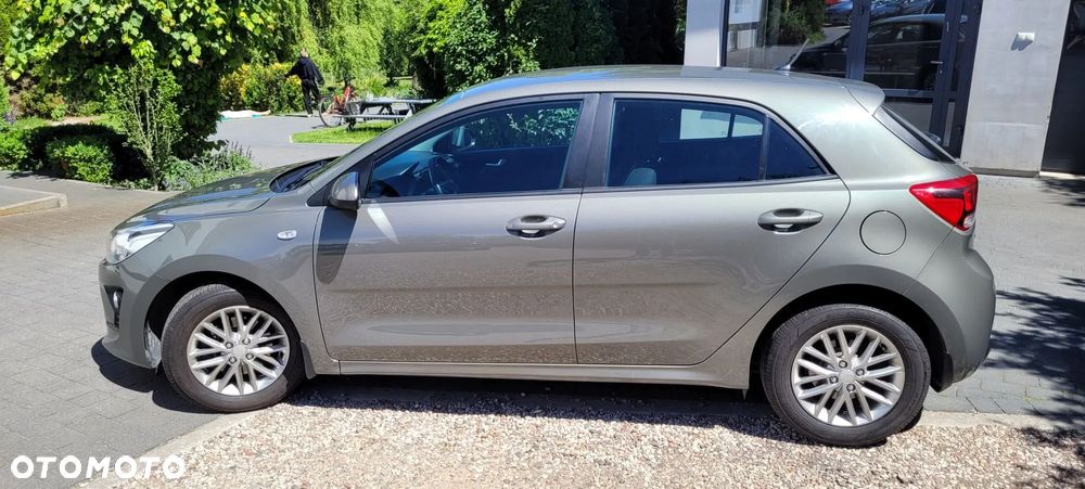Kia Rio 1.0 T-GDI L Business Line DCT - 12