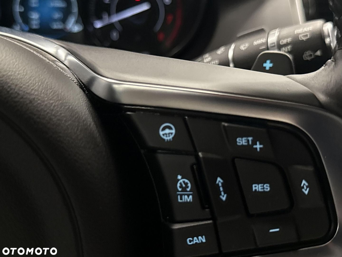 Jaguar E-Pace 2.0 i4P AWD R-Dynamic - 27