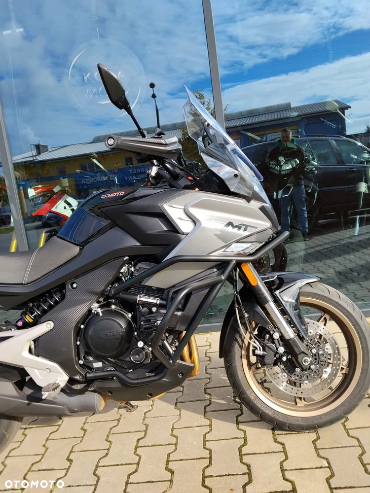 CFMoto 700MT - 9