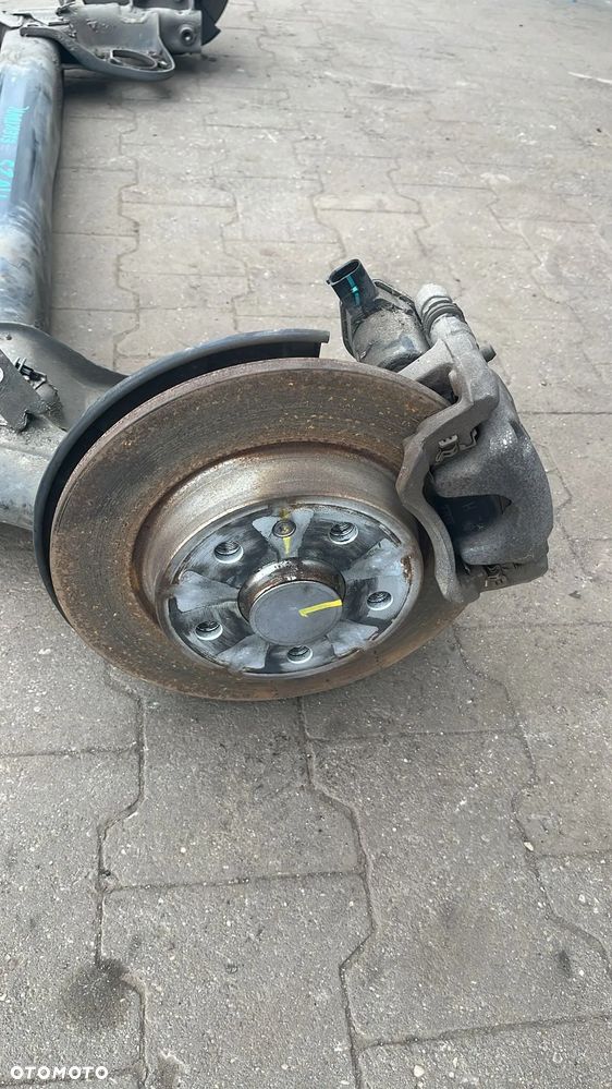 BELKA OŚ ZAWIESZENIA TYŁ MG ZS EV - 4