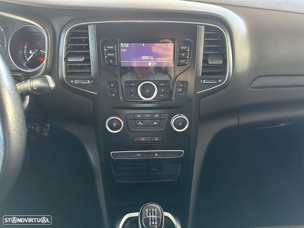 Renault Mégane 1.5 Blue dCi Zen - 8