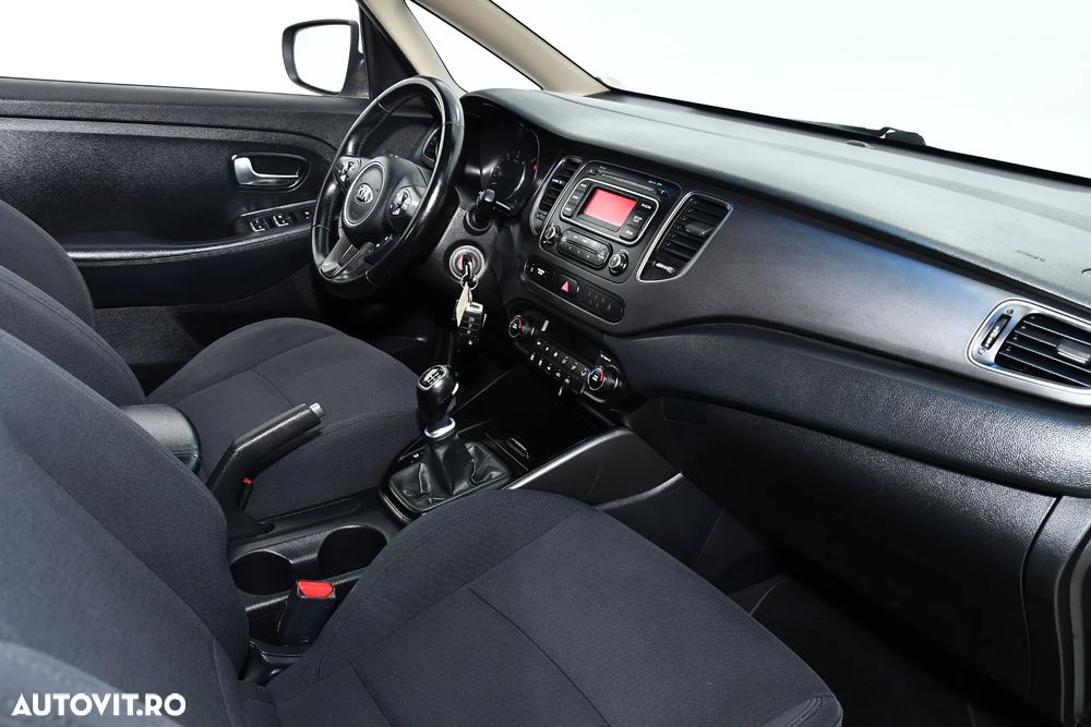Kia Carens 1.7 DSL Comfort - 5