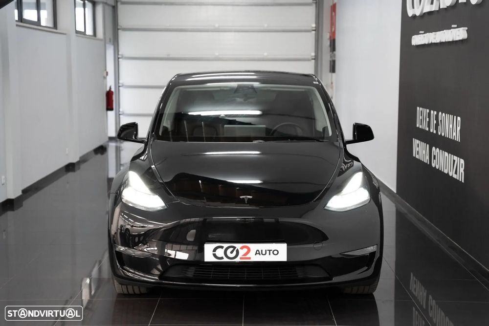 Tesla Model Y Long Range Dual Motor AWD - 3