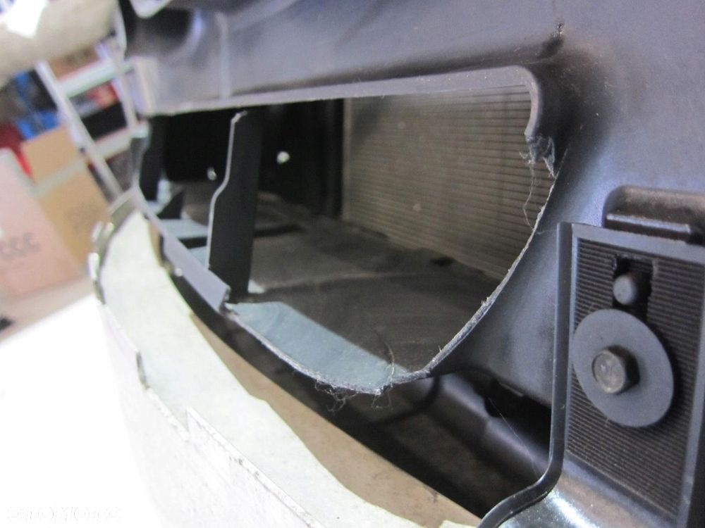 BMW X3 F25 N52 3.0 2.8 PAS PRZEDNI BELKA CHŁODNICA 7593842 7593850 7371989 - 9