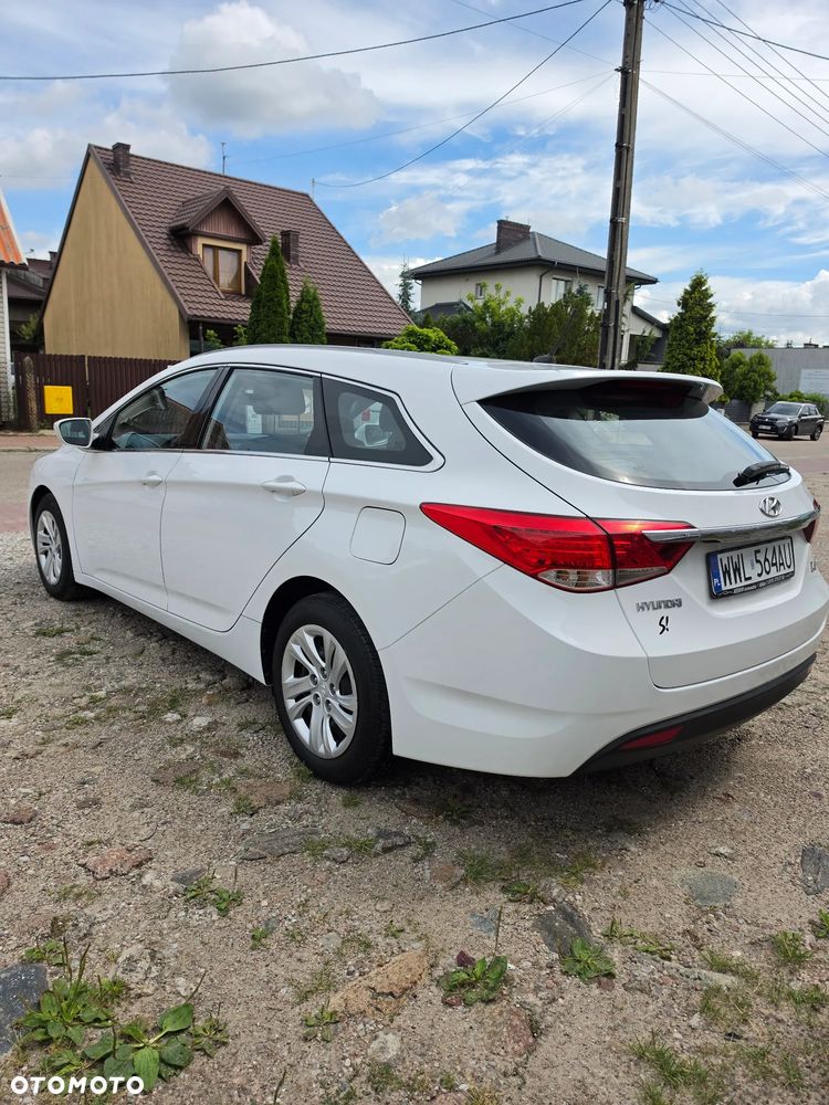 Hyundai i40 Kombi blue 1.6 Classic - 11