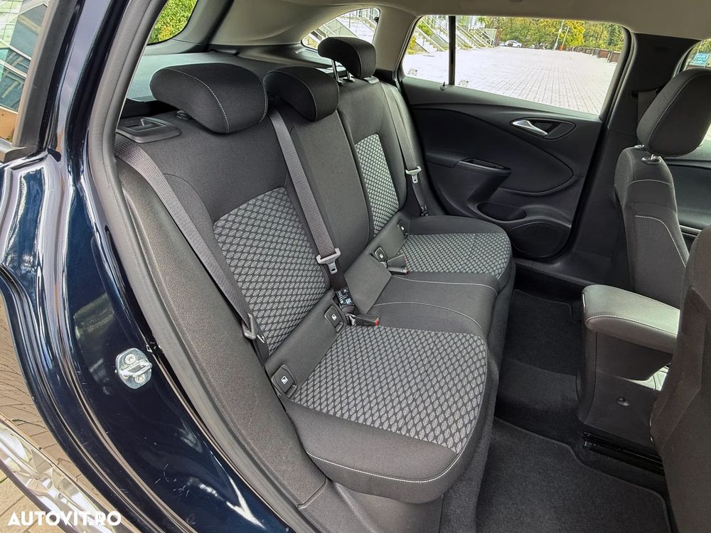 Opel Astra 1.6 D (CDTI DPF) Aut. Edition - 4