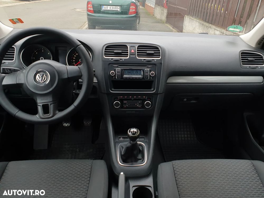 Volkswagen Golf 1.6 TDI DPF BlueMotion - 12