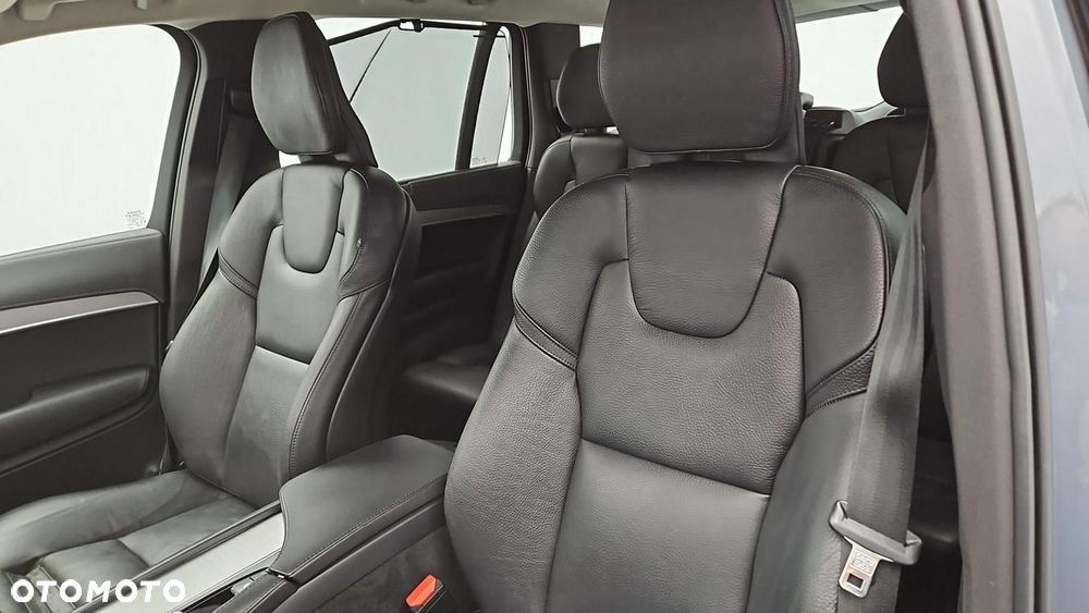 Volvo XC 90 B5 B AWD Plus Bright - 11