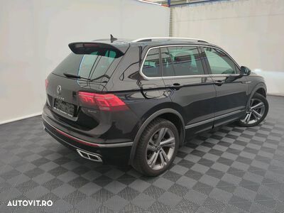 Volkswagen Tiguan - 2