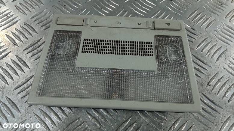 LAMPKA PODSUFITKI (LAMPA KABINY) SEAT LEON 2 - 1