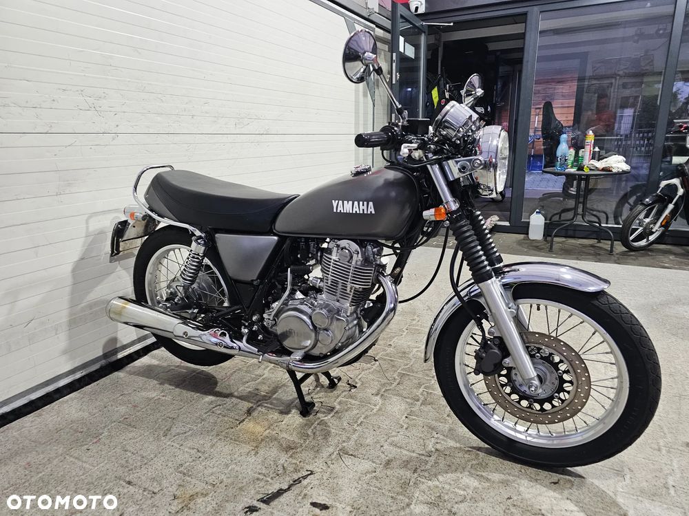 Yamaha SR - 16