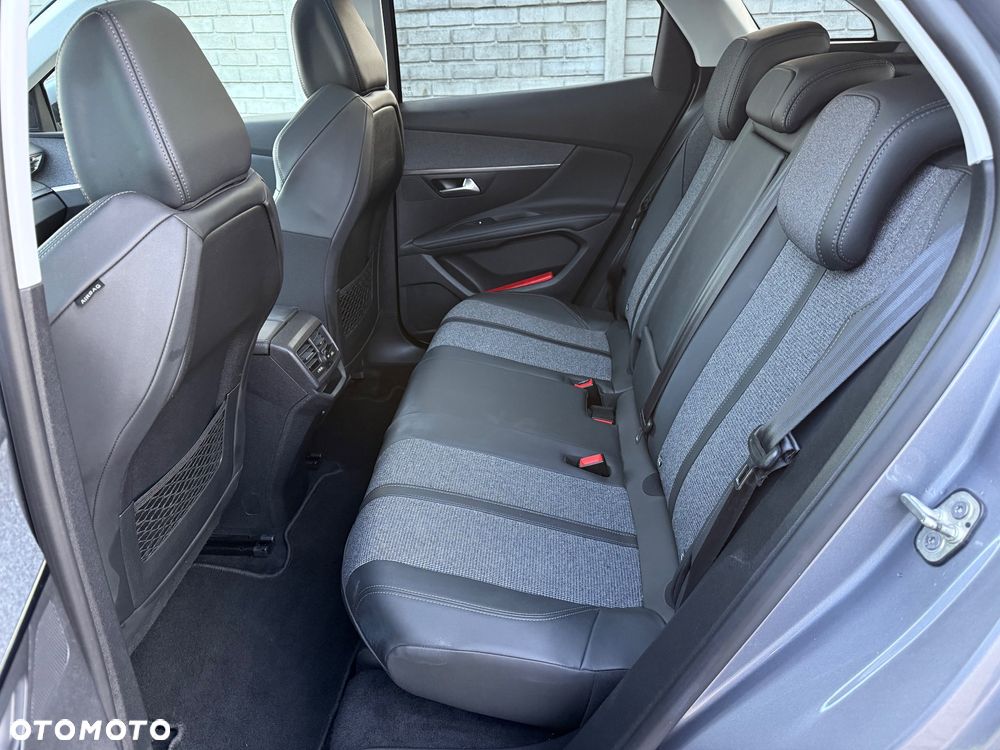 Peugeot 3008 - 23